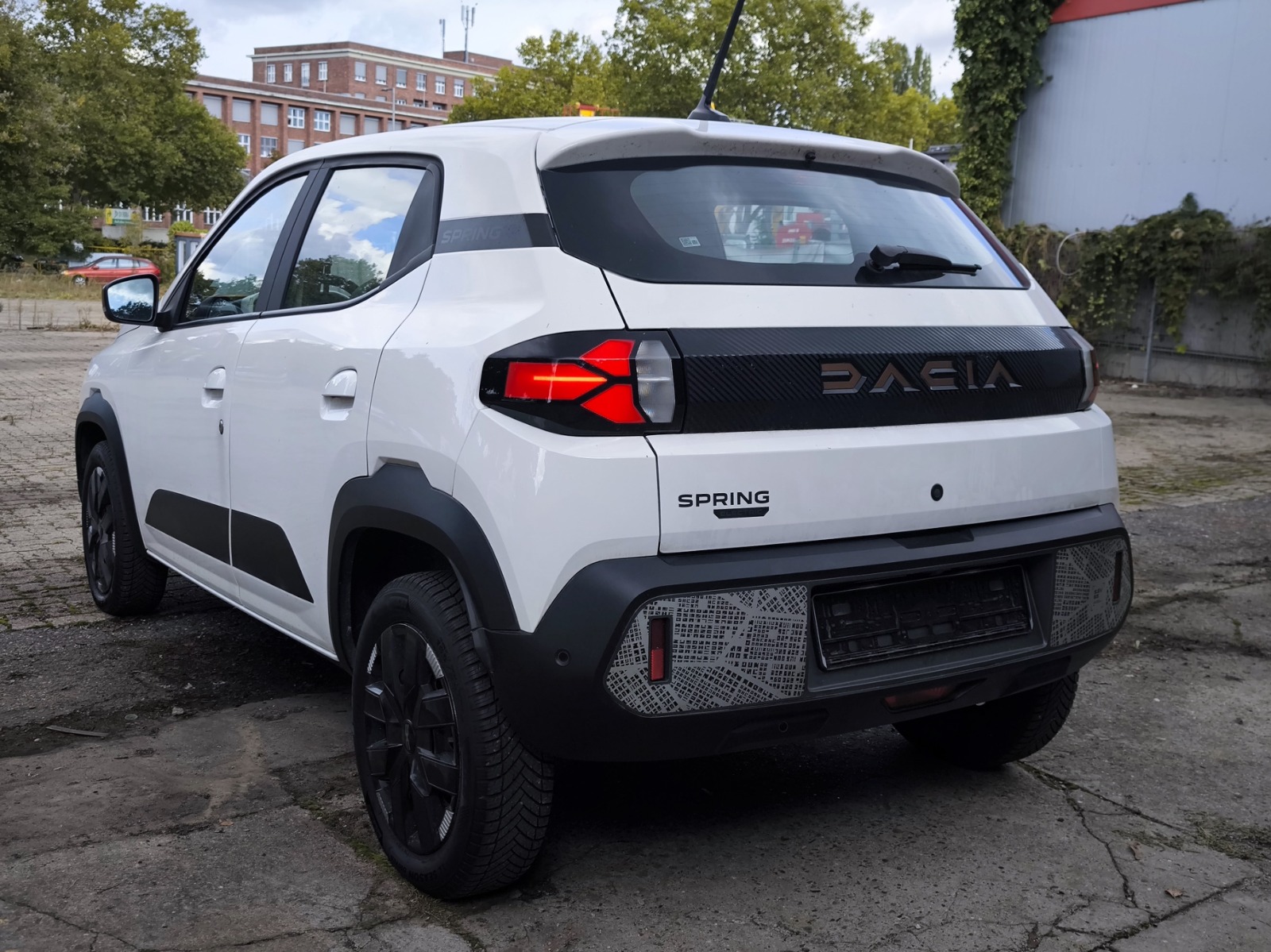 DACIA SPRING EXTREME 65 GAZDAGON FELSZERELT, GARANCIÁLIS, ELEKTROMOS!